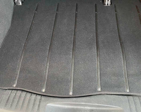 Серый Форд Фьюжн, объемом двигателя 1.4 л и пробегом 138 тыс. км за 5900 $, фото 12 на Automoto.ua