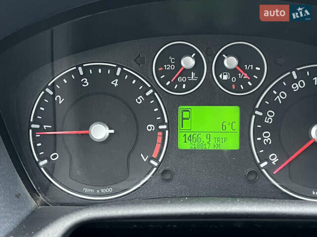 Серый Форд Фьюжн, объемом двигателя 1.6 л и пробегом 218 тыс. км за 6950 $, фото 94 на Automoto.ua