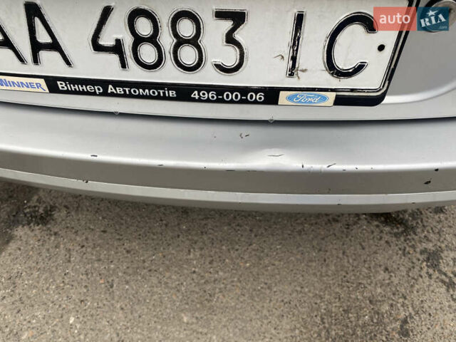 Серый Форд Фьюжн, объемом двигателя 1.6 л и пробегом 289 тыс. км за 4599 $, фото 13 на Automoto.ua