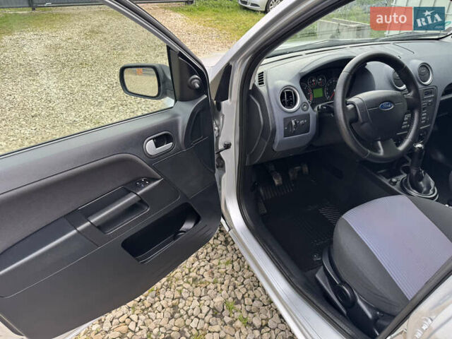 Форд Фьюжн 2009 в Долине на Automoto.ua Серый Форд Фьюжн, объемом двигателя 1.4 л и пробегом 147 тыс. км за 5200 $, фото 21 на Automoto.ua