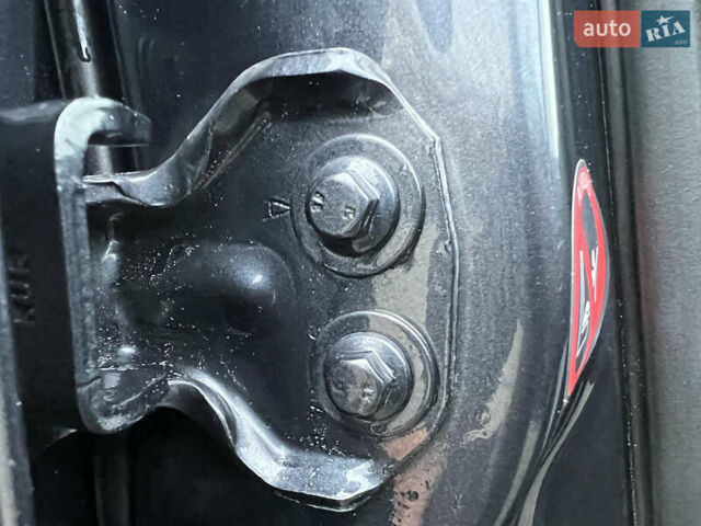 Серый Форд Фьюжн, объемом двигателя 1.6 л и пробегом 218 тыс. км за 6950 $, фото 60 на Automoto.ua