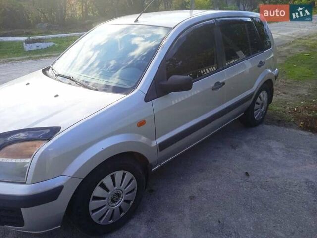 Сірий Форд Фьюжен, об'ємом двигуна 1.4 л та пробігом 264 тис. км за 4940 $, фото 2 на Automoto.ua