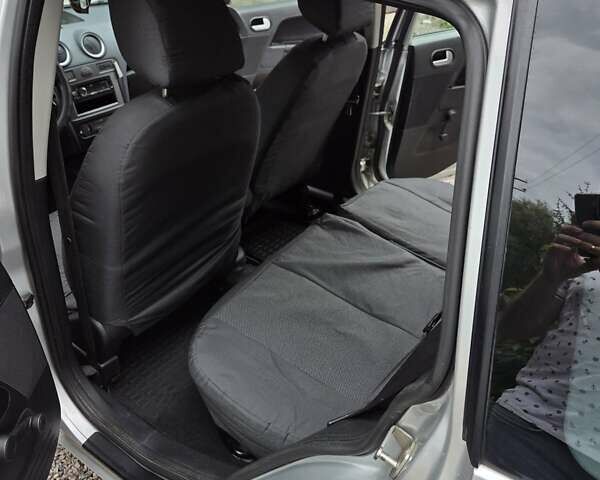 Серый Форд Фьюжн, объемом двигателя 1.4 л и пробегом 181 тыс. км за 5400 $, фото 8 на Automoto.ua