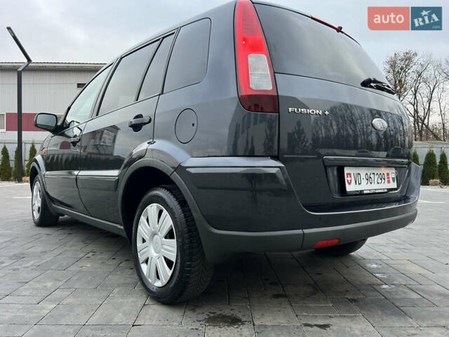 Серый Форд Фьюжн, объемом двигателя 1.6 л и пробегом 218 тыс. км за 6950 $, фото 20 на Automoto.ua