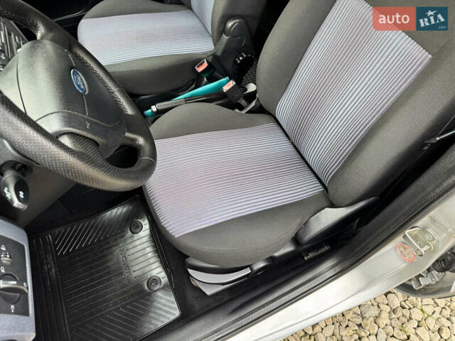 Форд Фьюжн 2009 в Долине на Automoto.ua Серый Форд Фьюжн, объемом двигателя 1.4 л и пробегом 147 тыс. км за 5200 $, фото 22 на Automoto.ua