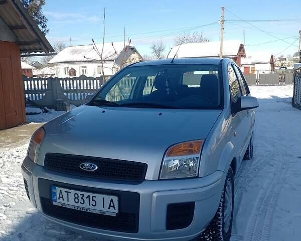 Сірий Форд Фьюжен, об'ємом двигуна 1.25 л та пробігом 148 тис. км за 4500 $, фото 1 на Automoto.ua