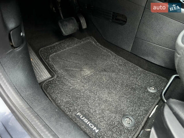 Серый Форд Фьюжн, объемом двигателя 1.6 л и пробегом 218 тыс. км за 6950 $, фото 47 на Automoto.ua