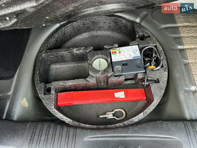 Серый Форд Фьюжн, объемом двигателя 1.6 л и пробегом 218 тыс. км за 6950 $, фото 89 на Automoto.ua