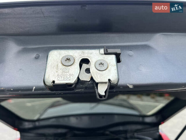 Серый Форд Фьюжн, объемом двигателя 1.6 л и пробегом 218 тыс. км за 6950 $, фото 81 на Automoto.ua