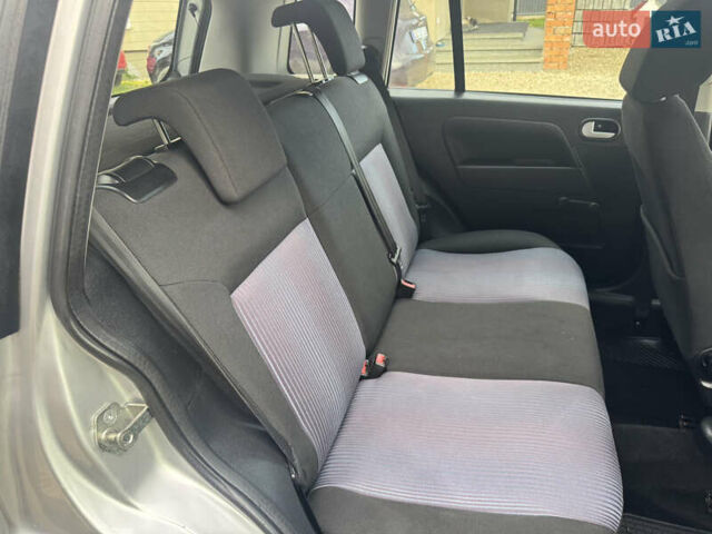 Форд Фьюжн 2009 в Долине на Automoto.ua Серый Форд Фьюжн, объемом двигателя 1.4 л и пробегом 147 тыс. км за 5200 $, фото 32 на Automoto.ua