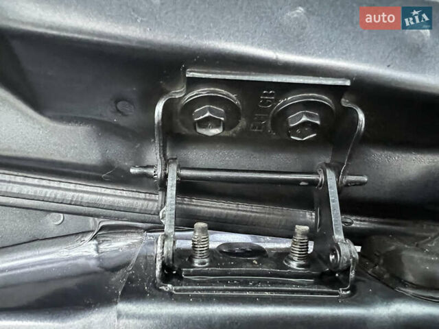 Сірий Форд Фьюжен, об'ємом двигуна 1.6 л та пробігом 218 тис. км за 6750 $, фото 83 на Automoto.ua