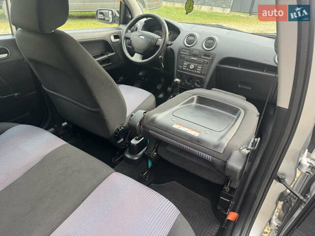 Форд Фьюжн 2009 в Долине на Automoto.ua Серый Форд Фьюжн, объемом двигателя 1.4 л и пробегом 147 тыс. км за 5200 $, фото 33 на Automoto.ua