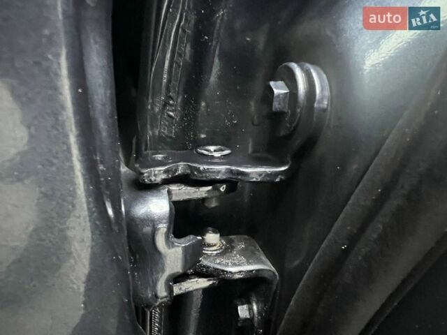 Серый Форд Фьюжн, объемом двигателя 1.6 л и пробегом 218 тыс. км за 6550 $, фото 52 на Automoto.ua