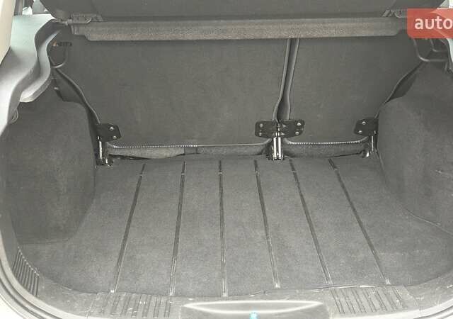 Серый Форд Фьюжн, объемом двигателя 1.4 л и пробегом 256 тыс. км за 4700 $, фото 8 на Automoto.ua