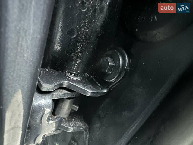 Сірий Форд Фьюжен, об'ємом двигуна 1.6 л та пробігом 218 тис. км за 6750 $, фото 53 на Automoto.ua