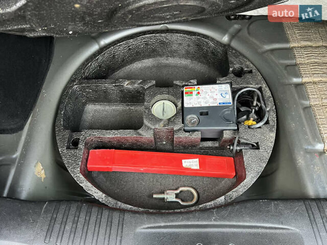 Серый Форд Фьюжн, объемом двигателя 1.6 л и пробегом 218 тыс. км за 6950 $, фото 92 на Automoto.ua