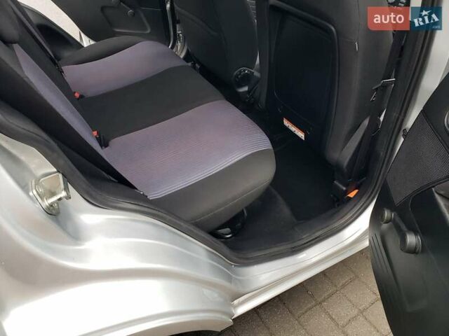 Сірий Форд Фьюжен, об'ємом двигуна 1.6 л та пробігом 130 тис. км за 7100 $, фото 25 на Automoto.ua