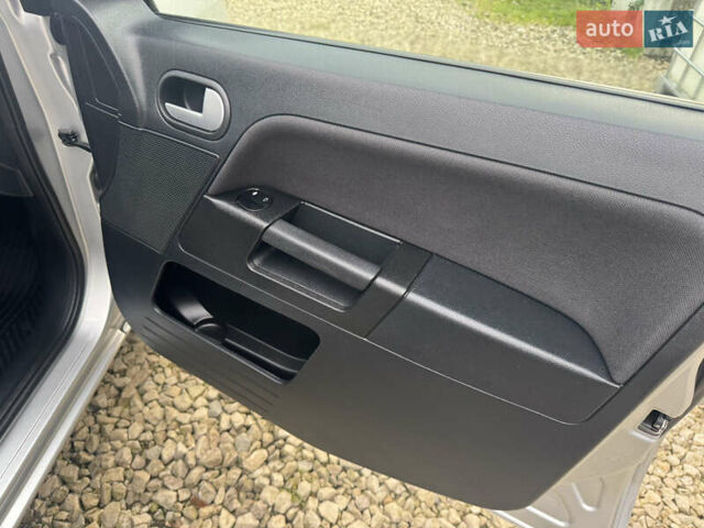 Форд Фьюжн 2009 в Долине на Automoto.ua Серый Форд Фьюжн, объемом двигателя 1.4 л и пробегом 147 тыс. км за 5200 $, фото 30 на Automoto.ua