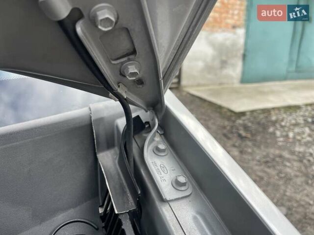 Сірий Форд Фьюжен, об'ємом двигуна 1.39 л та пробігом 128 тис. км за 5699 $, фото 37 на Automoto.ua