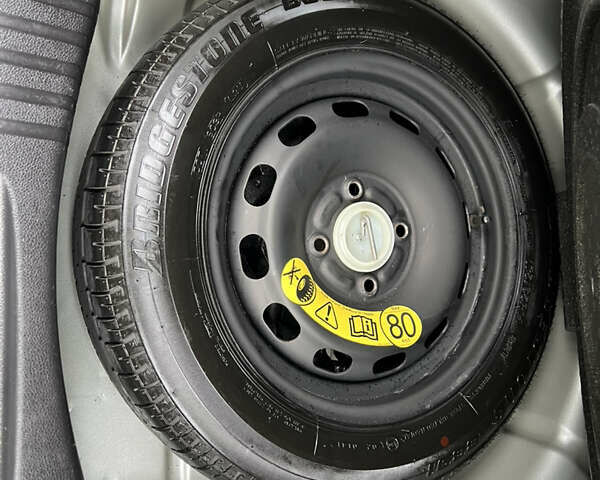 Серый Форд Фьюжн, объемом двигателя 1.4 л и пробегом 73 тыс. км за 6800 $, фото 13 на Automoto.ua