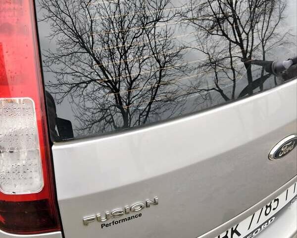 Сірий Форд Фьюжен, об'ємом двигуна 1.4 л та пробігом 148 тис. км за 5100 $, фото 17 на Automoto.ua