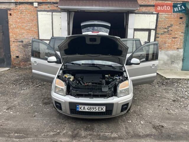 Сірий Форд Фьюжен, об'ємом двигуна 1.39 л та пробігом 129 тис. км за 5600 $, фото 2 на Automoto.ua