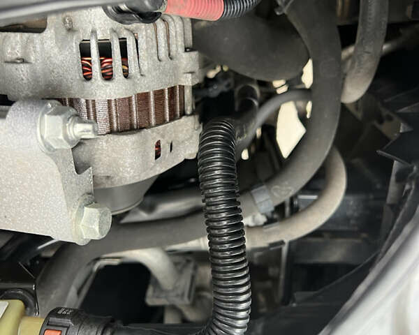 Серый Форд Фьюжн, объемом двигателя 1.4 л и пробегом 73 тыс. км за 6800 $, фото 51 на Automoto.ua