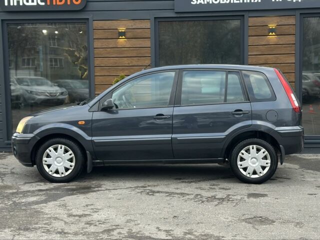 Серый Форд Фьюжн, объемом двигателя 1.6 л и пробегом 149 тыс. км за 4650 $, фото 3 на Automoto.ua