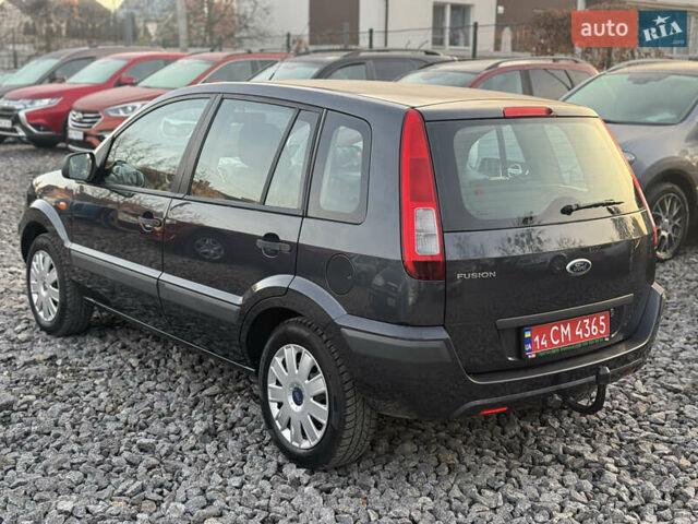 Серый Форд Фьюжн, объемом двигателя 1.4 л и пробегом 152 тыс. км за 6499 $, фото 6 на Automoto.ua