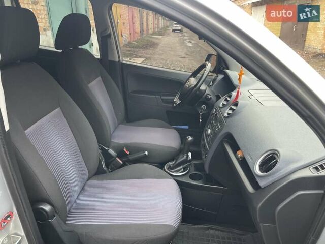 Сірий Форд Фьюжен, об'ємом двигуна 1.39 л та пробігом 128 тис. км за 5699 $, фото 34 на Automoto.ua