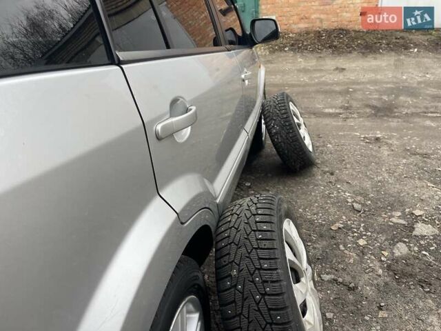 Сірий Форд Фьюжен, об'ємом двигуна 1.39 л та пробігом 128 тис. км за 5699 $, фото 3 на Automoto.ua