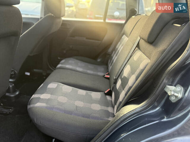 Серый Форд Фьюжн, объемом двигателя 1.4 л и пробегом 152 тыс. км за 6499 $, фото 17 на Automoto.ua
