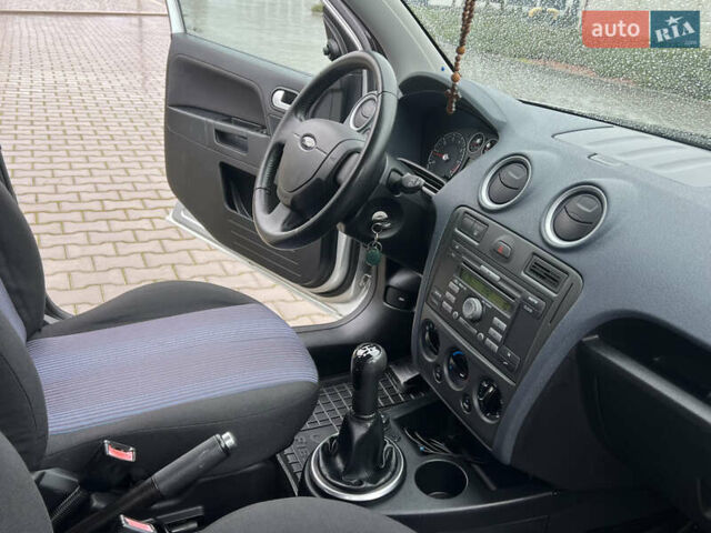 Серый Форд Фьюжн, объемом двигателя 1.4 л и пробегом 73 тыс. км за 6800 $, фото 37 на Automoto.ua