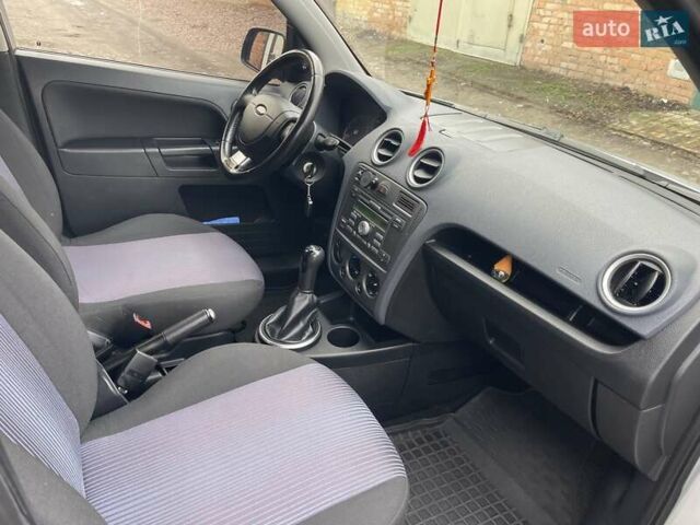 Сірий Форд Фьюжен, об'ємом двигуна 1.39 л та пробігом 129 тис. км за 5600 $, фото 13 на Automoto.ua