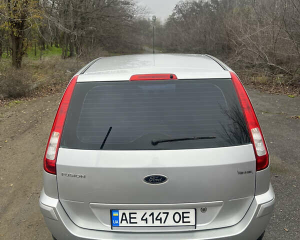 Сірий Форд Фьюжен, об'ємом двигуна 1.39 л та пробігом 150 тис. км за 5200 $, фото 4 на Automoto.ua