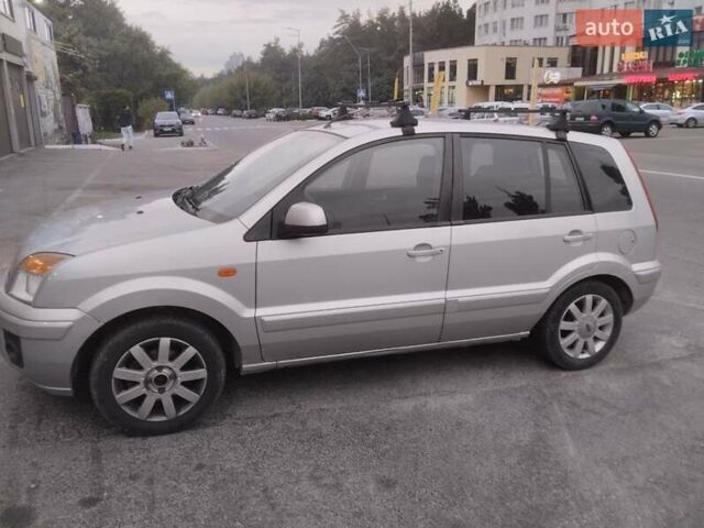 Серый Форд Фьюжн, объемом двигателя 1.6 л и пробегом 179 тыс. км за 4800 $, фото 5 на Automoto.ua