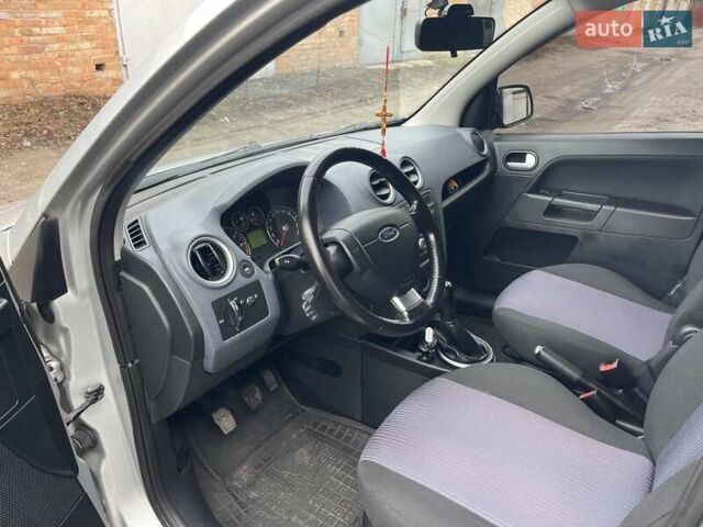 Сірий Форд Фьюжен, об'ємом двигуна 1.39 л та пробігом 128 тис. км за 5699 $, фото 31 на Automoto.ua