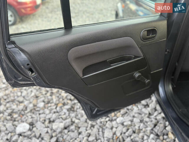 Серый Форд Фьюжн, объемом двигателя 1.4 л и пробегом 152 тыс. км за 6499 $, фото 18 на Automoto.ua