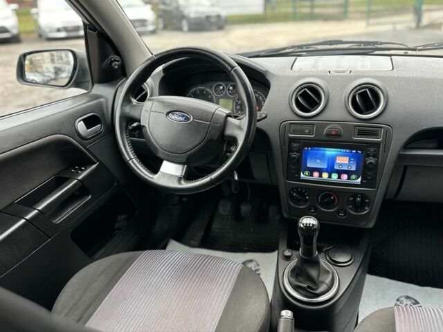 Серый Форд Фьюжн, объемом двигателя 1.6 л и пробегом 149 тыс. км за 4650 $, фото 16 на Automoto.ua