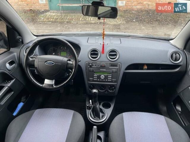 Сірий Форд Фьюжен, об'ємом двигуна 1.39 л та пробігом 128 тис. км за 5699 $, фото 29 на Automoto.ua
