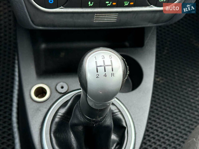 Серый Форд Фьюжн, объемом двигателя 1.6 л и пробегом 235 тыс. км за 6790 $, фото 27 на Automoto.ua