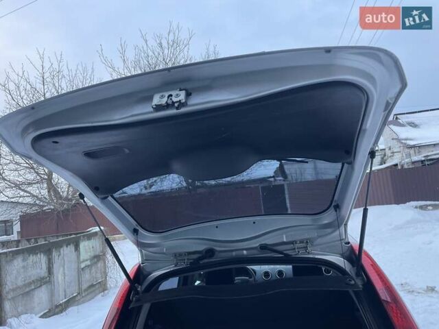 Серый Форд Фьюжн, объемом двигателя 1.4 л и пробегом 85 тыс. км за 6480 $, фото 141 на Automoto.ua