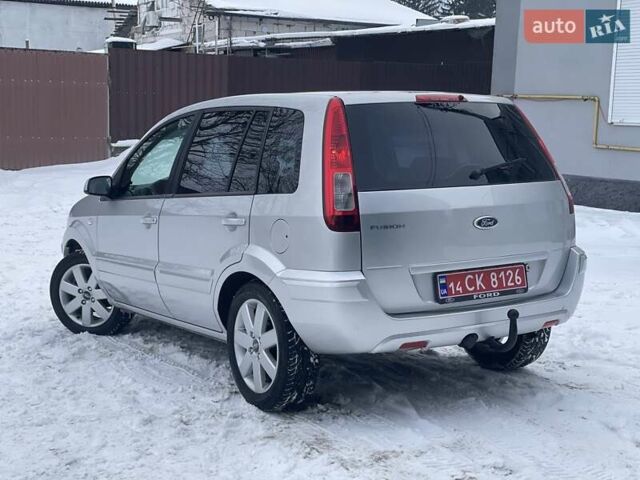 Серый Форд Фьюжн, объемом двигателя 1.4 л и пробегом 85 тыс. км за 6480 $, фото 9 на Automoto.ua