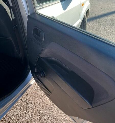 Сірий Форд Фьюжен, об'ємом двигуна 1.39 л та пробігом 198 тис. км за 4777 $, фото 13 на Automoto.ua