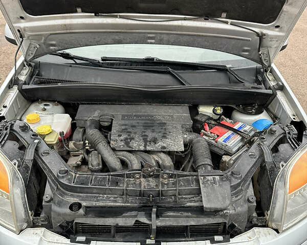 Сірий Форд Фьюжен, об'ємом двигуна 1.4 л та пробігом 110 тис. км за 5600 $, фото 11 на Automoto.ua