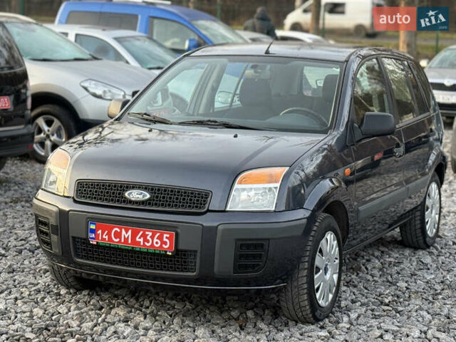 Серый Форд Фьюжн, объемом двигателя 1.4 л и пробегом 152 тыс. км за 6499 $, фото 3 на Automoto.ua