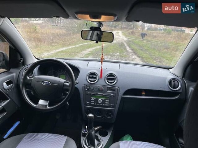 Сірий Форд Фьюжен, об'ємом двигуна 1.4 л та пробігом 129 тис. км за 5700 $, фото 12 на Automoto.ua