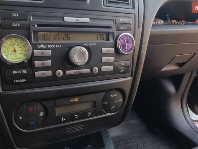 Сірий Форд Фьюжен, об'ємом двигуна 1.6 л та пробігом 120 тис. км за 6400 $, фото 14 на Automoto.ua
