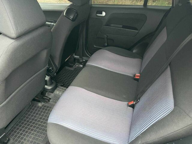 Серый Форд Фьюжн, объемом двигателя 1.4 л и пробегом 129 тыс. км за 5650 $, фото 15 на Automoto.ua