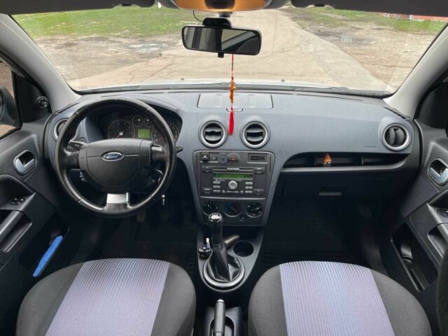 Сірий Форд Фьюжен, об'ємом двигуна 1.4 л та пробігом 130 тис. км за 5699 $, фото 13 на Automoto.ua